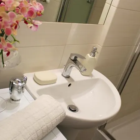Apartament Lofty Apartment *